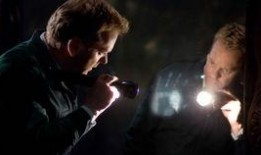 美国鬼镜1电影在线观看,惊悚镜面下的恐怖真相